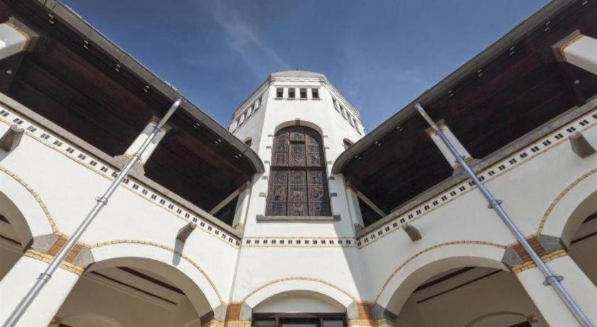 New Mira Hotel Semarang Exterior foto